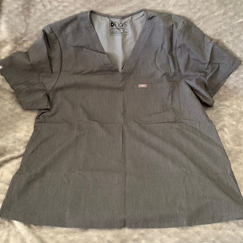 Gray one pocket scrub top